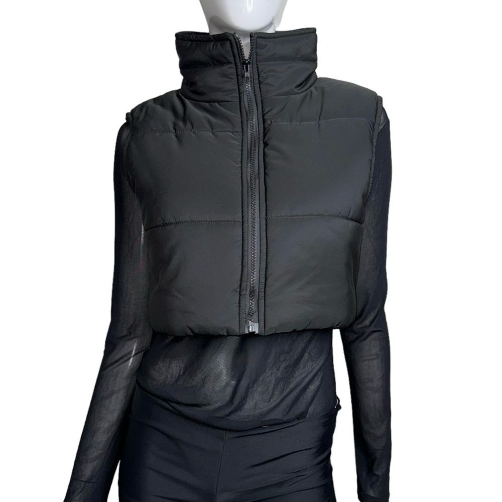 🤑 5/$25 SHEIN Quilted Puffer Cropped Zip Up Black Vest